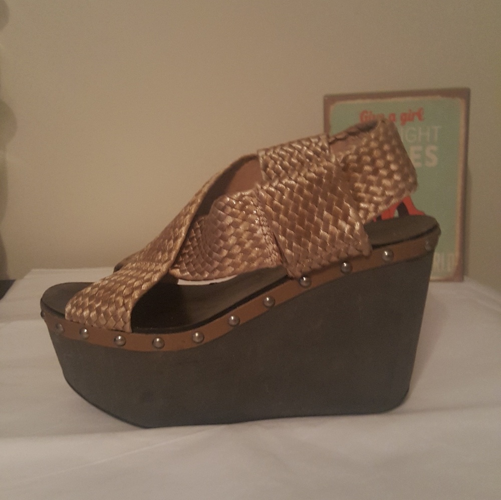 JOE'S Funky Platform Sandals